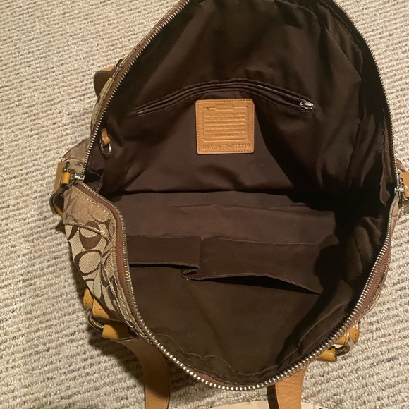 Coach Handbag - Picture 5 of 5